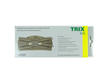 Laden Sie das Bild in den Galerie-Viewer, C Gleis Kreuzungsweiche doppelt m. Antrieb DC, Trix H0 62624 neu, OVP