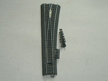 Laden Sie das Bild in den Galerie-Viewer, C Gleis Weiche schlank rechts, Märklin H0 24712 neu