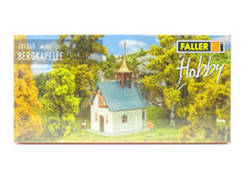 Laden Sie das Bild in den Galerie-Viewer, Modellbahn Bausatz Bergkapelle, Faller H0 131360 neu, OVP