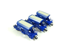 Laden Sie das Bild in den Galerie-Viewer, Set Schotterwagen Bauart der NS 3 tlg., Fleischmann N 822913 neu OVP