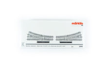 Laden Sie das Bild in den Galerie-Viewer, K - Gleis Weiche links elektrisch, 2 x Märklin H0 2262 neu, OVP