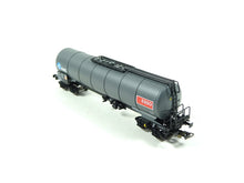 Laden Sie das Bild in den Galerie-Viewer, Güterwagen Knickkesselwagen Esso SNCB, Piko H0 24603 neu OVP