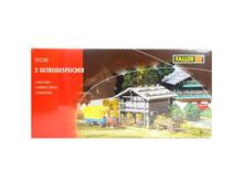 Laden Sie das Bild in den Galerie-Viewer, Bausatz Modellbau 2 Getreidespeicher, Faller H0 191749, neu