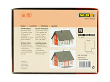 Laden Sie das Bild in den Galerie-Viewer, Modellbahn Haus Einfamilienhaus, Faller H0 130315 neu OVP