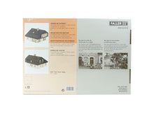 Laden Sie das Bild in den Galerie-Viewer, Modellbahn Bausatz Wohnhaus m. Plattendach, Faller H0 130642, neu, OVP