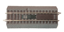 Laden Sie das Bild in den Galerie-Viewer, ROCO LINE Elektrisches Entkupplungsgleis (G½), Roco H0 42519 neu OVP