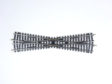 Laden Sie das Bild in den Galerie-Viewer, K-Gleis Gleise Kreuzung, Märklin H0 2257 neu, OVP