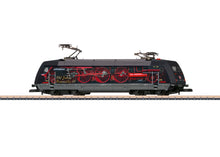 Laden Sie das Bild in den Galerie-Viewer, Märklin Z Elektrolok BR 101 Werbegestaltung "100 Jahre BR 01" 88668 neu OVP
