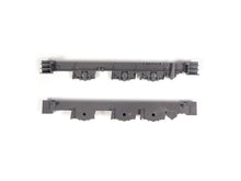 Laden Sie das Bild in den Galerie-Viewer, Märklin H0 Ersatzteil Seitenteile 2 St DHG 500 E187309 ex 226250 226260
