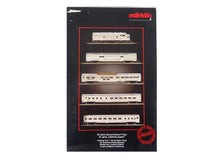 Laden Sie das Bild in den Galerie-Viewer, Märklin Z Zugpackung USA Express-Zug California Zephyr  8189 OVP- Bastler!
