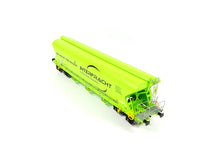Laden Sie das Bild in den Galerie-Viewer, NME H0 Getreidewagen INTERFRACHT neongrün Tagnpps 515617 neu OVP
