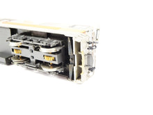 Laden Sie das Bild in den Galerie-Viewer, Bemo H0m DC Elektrolokomotive GDe 4/4 GFM  1281 100 OVP - Bastler
