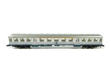 Laden Sie das Bild in den Galerie-Viewer, Märklin Z Nahverkehrswagen 1./2.Kl Silberling DB Variante 2 8717 OVP

