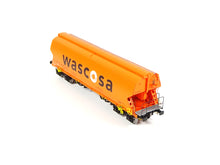 Laden Sie das Bild in den Galerie-Viewer, NME H0 Getreidewagen Tagnpps 95m³ WASCOSA Zugschlussbel. DE 509690 DC neu OVP
