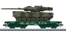 Laden Sie das Bild in den Galerie-Viewer, Märklin H0 Schwerlast-Flachwagen Rlmmps Leopard 2A6 Bundeswehr 48843 neu OVP
