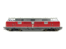 Laden Sie das Bild in den Galerie-Viewer, Märklin H0 Diesellok BR 221 DB mfx+ sound 37825 neu OVP
