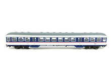 Laden Sie das Bild in den Galerie-Viewer, Märklin H0 Personenwagen 2. Klasse TRI 43827 neu OVP
