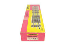 Laden Sie das Bild in den Galerie-Viewer, Trix Express H0 10x Gleis gerade 135 mm 4305 OVP
