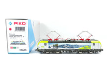 Laden Sie das Bild in den Galerie-Viewer, Piko H0 E-Lok Vectron New Alpinisti BLS sound digital AC 21609 neu OVP
