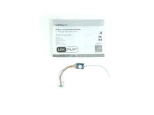 Laden Sie das Bild in den Galerie-Viewer, ESU H0 digital Decoder LokPilot 5 DCC MM SX M4 NEM 652 8 pin 59610 neu OVP
