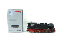 Laden Sie das Bild in den Galerie-Viewer, Märklin H0  Dampflokomotive BR 94.5-17 DB digital mfx+ sound 38940 neu OVP
