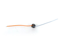Laden Sie das Bild in den Galerie-Viewer, Ersatzteil Lampen Fassung Bi-Pin Sockel, Märklin H0 276770 ( E276770 ) neu
