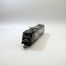 Laden Sie das Bild in den Galerie-Viewer, Märklin H0 E Lok BR 185.2 North America 2026 digital sound mfx 36026 neu OVP
