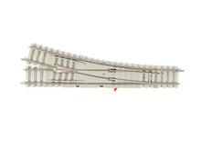 Laden Sie das Bild in den Galerie-Viewer, Minitrix N Rechts-Weiche 15° m Betonschwellen Radius 112,6 mm 14539 neu OVP
