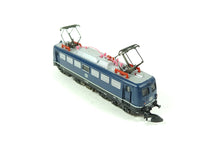 Laden Sie das Bild in den Galerie-Viewer, Märklin Z Elektrolokomotive BR 110 DB 8839 OVP- Bastler!
