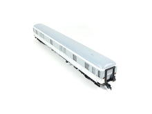 Laden Sie das Bild in den Galerie-Viewer, Roco H0 Schnellzug-Gepäckwagen DB lichtgrau 44787 OVP
