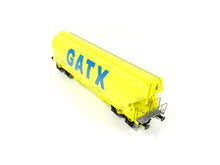 Laden Sie das Bild in den Galerie-Viewer, NME H0 Getreidewagen Tagnpps 95m³ GATX neongrün 525607 DC neu OVP
