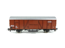 Laden Sie das Bild in den Galerie-Viewer, Roco H0 Set 2 gedeckte Güterwagen ÖBB 46099 47344 OVP
