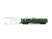 Laden Sie das Bild in den Galerie-Viewer, Märklin Z Eilzug-Gepäckwagen Pw4 DB 87566 OVP
