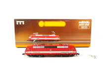 Laden Sie das Bild in den Galerie-Viewer, Märklin Z Elektrolokomotive BR 120 "AEG" MHI DB 8835 OVP - Bastler
