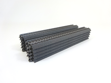 Laden Sie das Bild in den Galerie-Viewer, Märklin H0 C Gleis Gleise gerade 229,3 mm 10 x 24229 neu OVP
