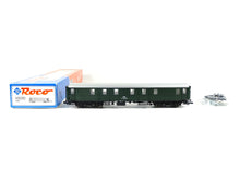 Laden Sie das Bild in den Galerie-Viewer, Roco H0 Set Eilzugwagen u Gepäckwagen ÖBB/BBÖ 45029 45030 45031 OVP
