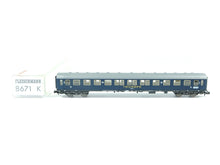 Laden Sie das Bild in den Galerie-Viewer, Fleischmann N Personenwagen 2. Kl Touropa DB 8115
