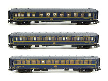 Laden Sie das Bild in den Galerie-Viewer, Arnold N 3er Set Reisezugwagen Train Bleu CIWL HN4402 OVP
