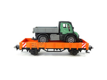 Laden Sie das Bild in den Galerie-Viewer, Märklin H0 Güterwagen Niederbordwagen mit Kommunalfahrzeug DB aus 29296 neu
