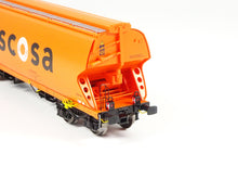 Laden Sie das Bild in den Galerie-Viewer, NME H0 Getreidewagen Tagnpps 95m³ WASCOSA Zugschlussbel. DE 509690 DC neu OVP
