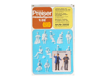 Laden Sie das Bild in den Galerie-Viewer, Preiser 1:32 Lokführer, Heizer und Reisende um 1900 13 Figuren 33032 / 63032 OVP
