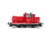 Laden Sie das Bild in den Galerie-Viewer, Roco (Trix Express Umbau) Diesellokomotive BR 361 821-2 DB 43622
