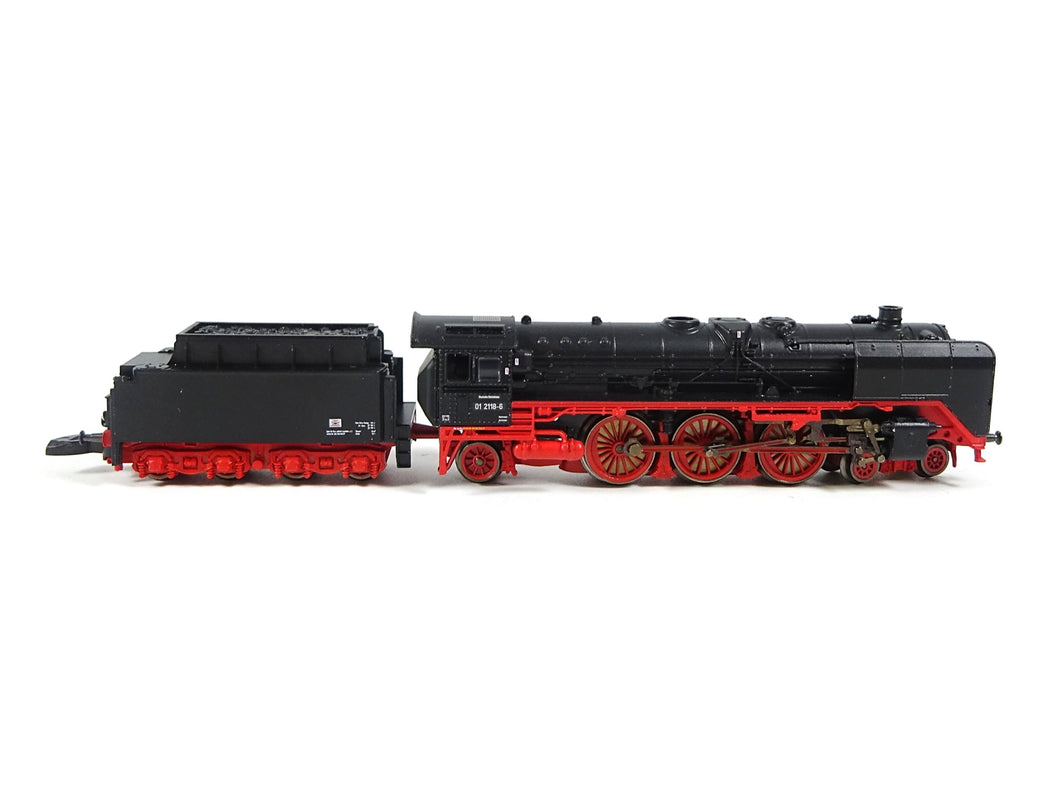 Märklin Z Dampflokomotive BR 01 2118-6 DR 88013 neu OVP