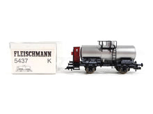 Laden Sie das Bild in den Galerie-Viewer, Fleischmann H0 Kesselwagen der „Eisenbahnwagen-Leihgesellschaft m.b.H“ DRG 5437 AC OVP
