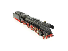 Laden Sie das Bild in den Galerie-Viewer, Trix Express H0 Schlepptender-Dampflok BR 01 DB 2204 OVP
