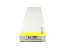 Laden Sie das Bild in den Galerie-Viewer, Minitrix Kreuzung - 15° mit Betonschwellen Länge 129,8 mm 14573 neu OVP

