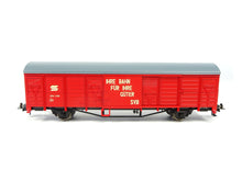 Laden Sie das Bild in den Galerie-Viewer, Roco H0 Gedeckter Güterwagen SVB 46415.3 OVP
