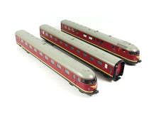 Laden Sie das Bild in den Galerie-Viewer, Trix H0 Schnell-Triebwagenzug BR VT 08.5 DB digital sound 22608 OVP
