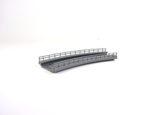 Laden Sie das Bild in den Galerie-Viewer, Brücke C Gleis gebogenes Rampenstück R 1, Märklin H0 74613 neu, OVP
