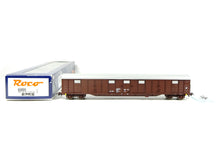 Laden Sie das Bild in den Galerie-Viewer, Roco H0 gedeckter Güterwagen Bauart Gabs ÖBB 66800 OVP
